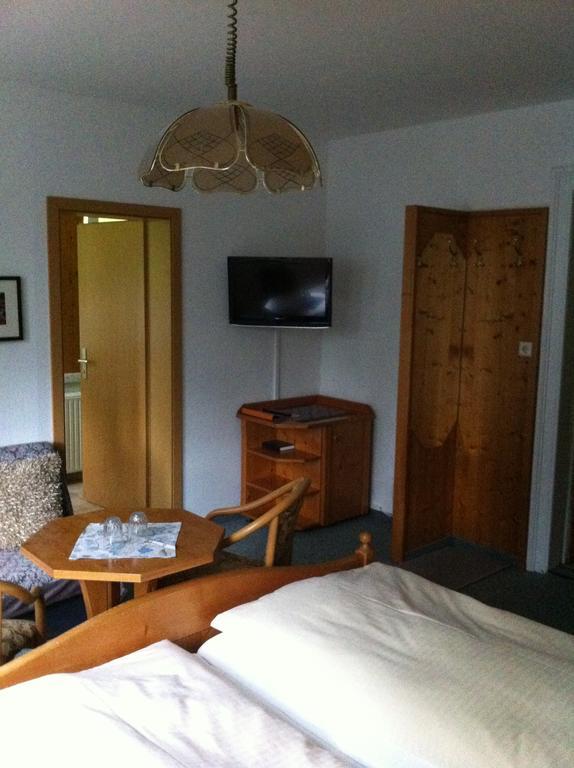 Pension Tannenrausch Friedrichroda Ruang foto